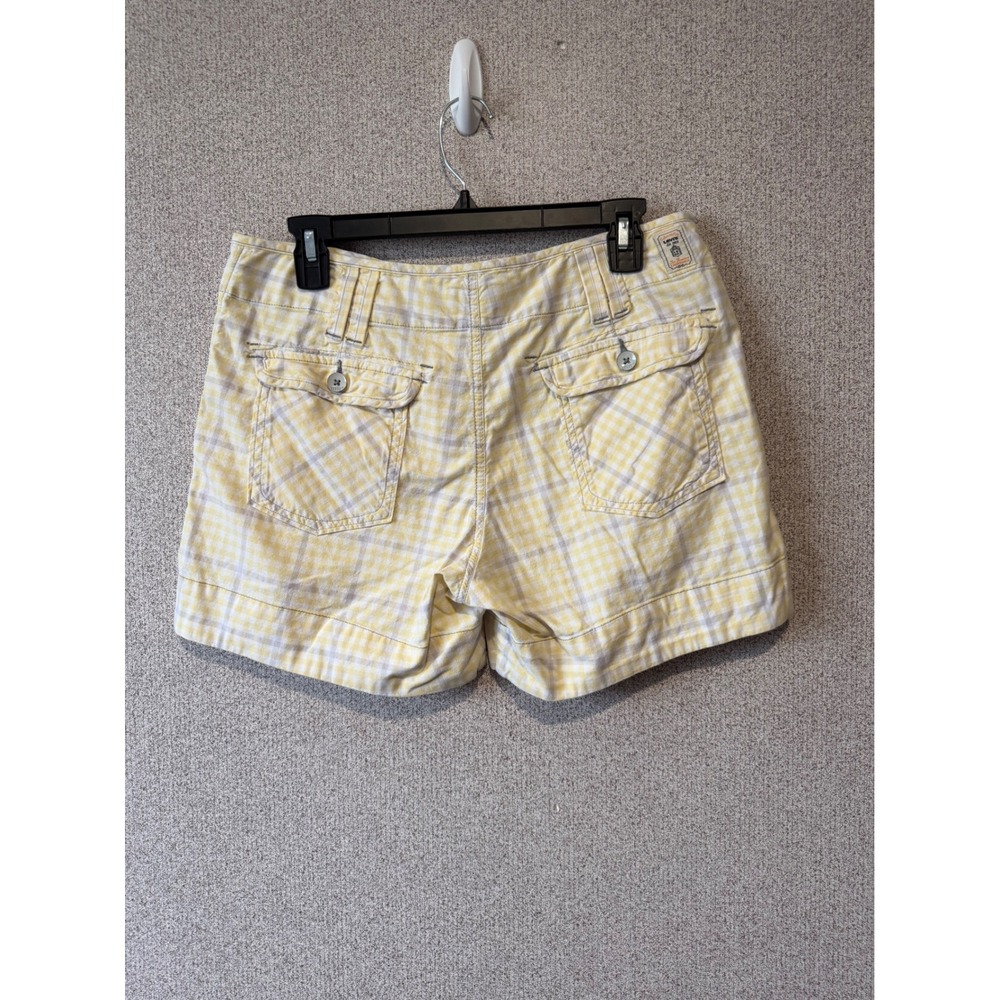 Levis Womens Yellow Gingham Plaid Casual Shorts Button Flap Pockets Est 1853 - Picture 6 of 10